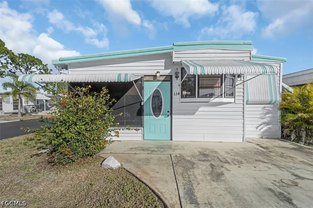 134 Amble Drive North Fort Myers FL 33903
