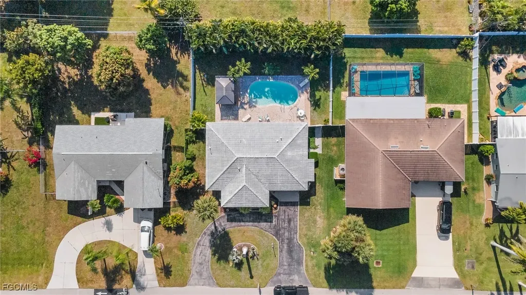 616 El Dorado Parkway E Cape Coral FL 33904