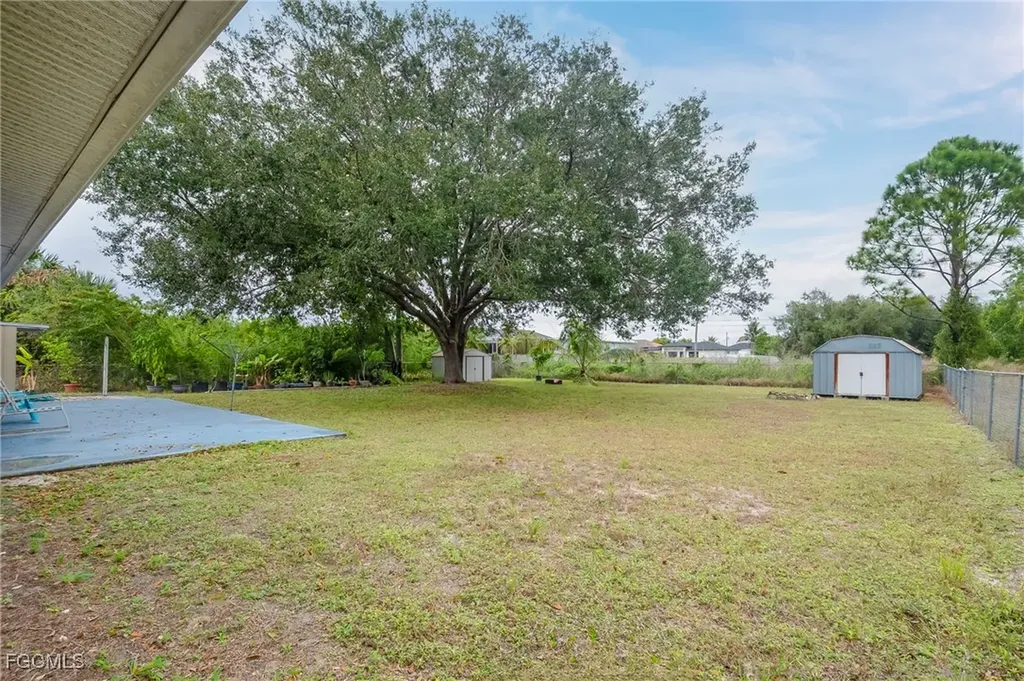 4204 9th Street SW Lehigh Acres FL 33976