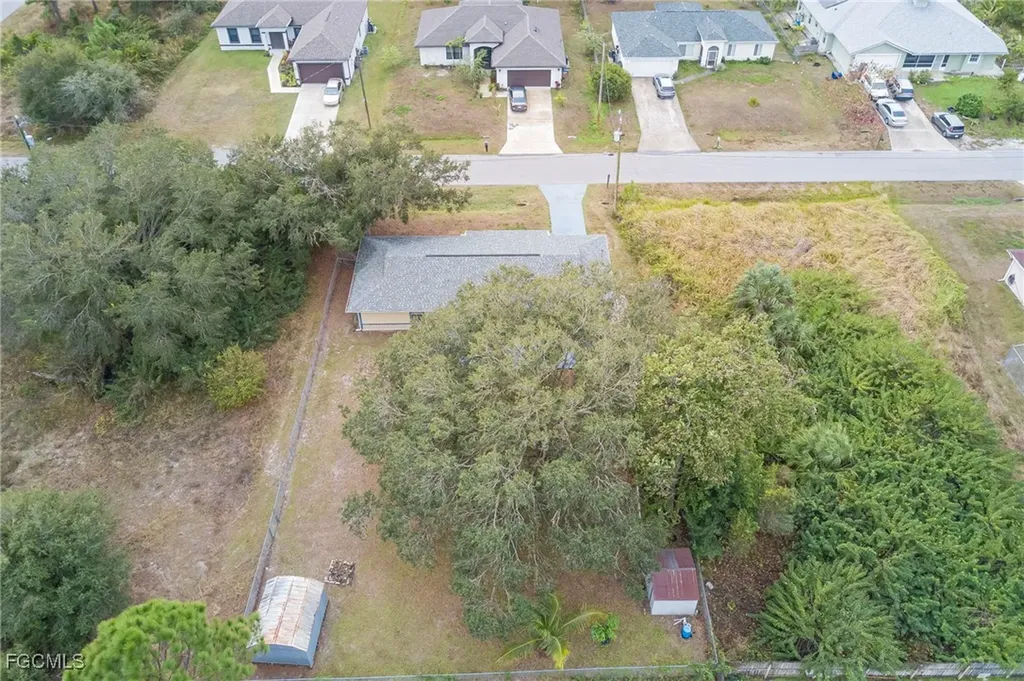 4204 9th Street SW Lehigh Acres FL 33976