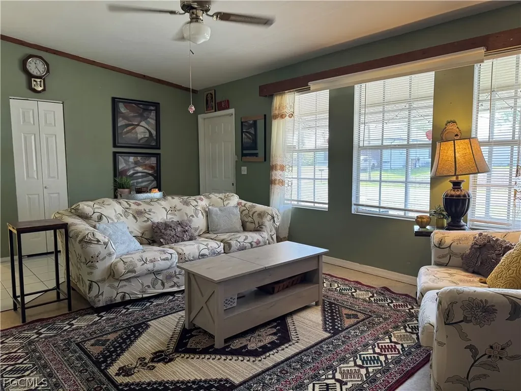 4204 9th Street SW Lehigh Acres FL 33976