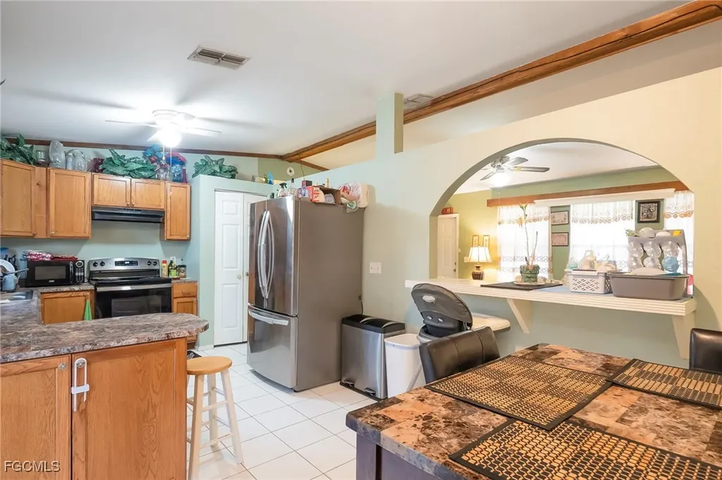 4204 9th Street SW Lehigh Acres FL 33976