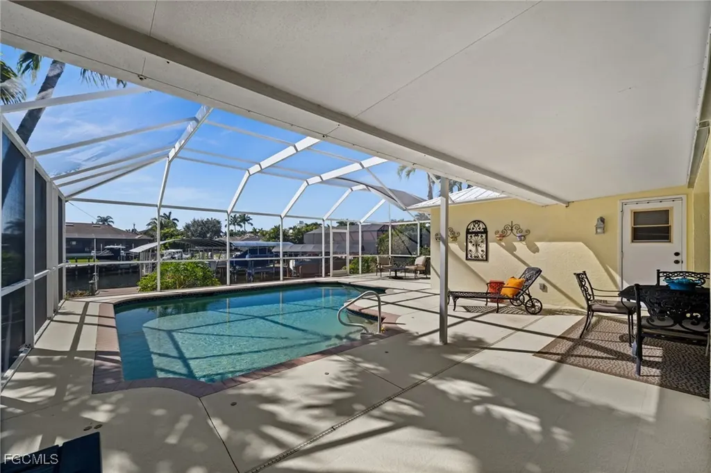 2926 SW 38th Terrace Cape Coral FL 33914