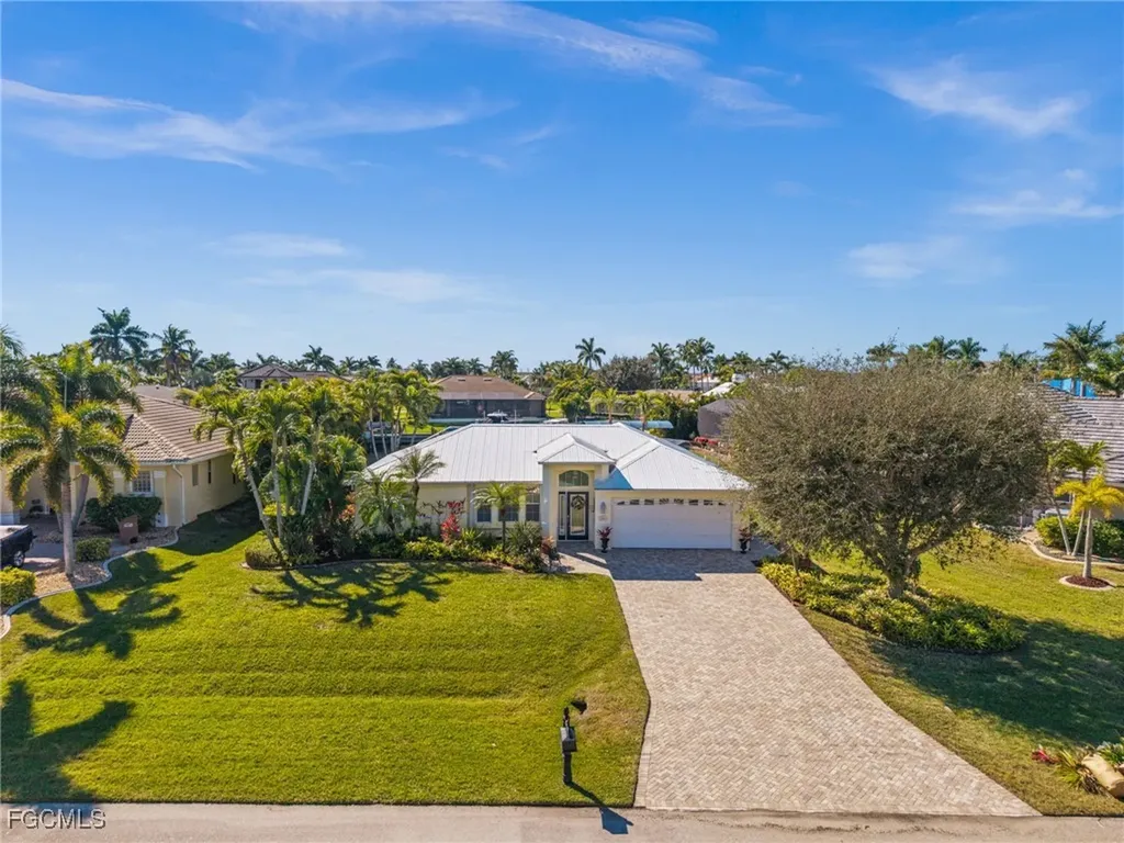 2926 SW 38th Terrace Cape Coral FL 33914