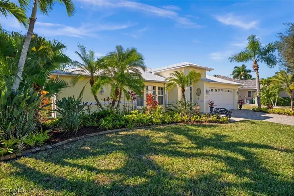2926 SW 38th Terrace Cape Coral FL 33914