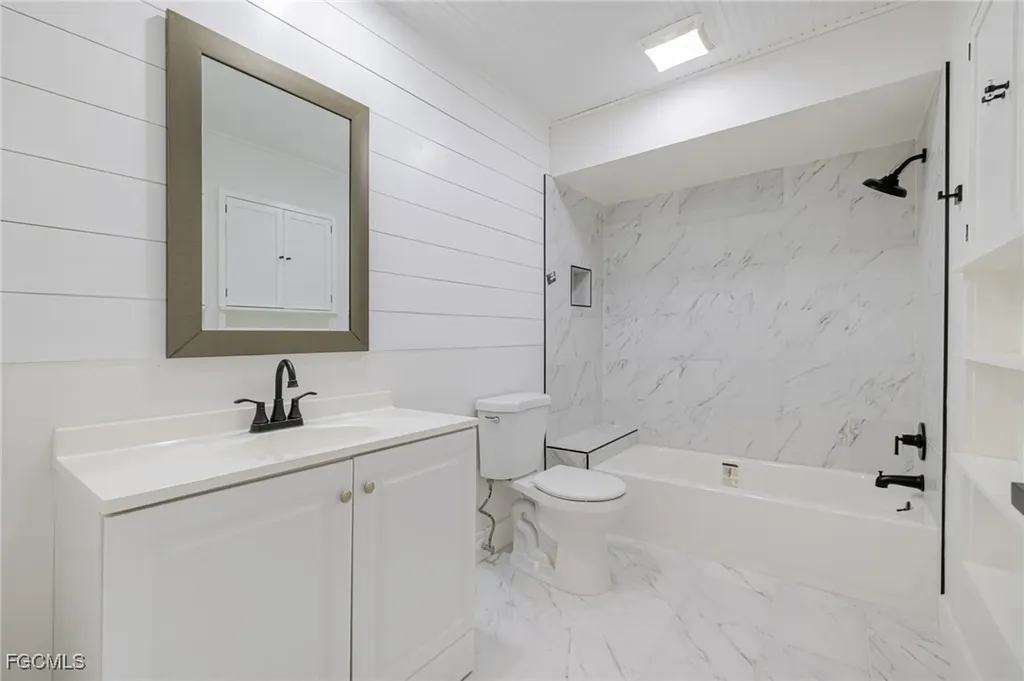 208 SE 43rd Terrace Cape Coral FL 33904