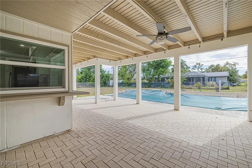 208 SE 43rd Terrace Cape Coral FL 33904