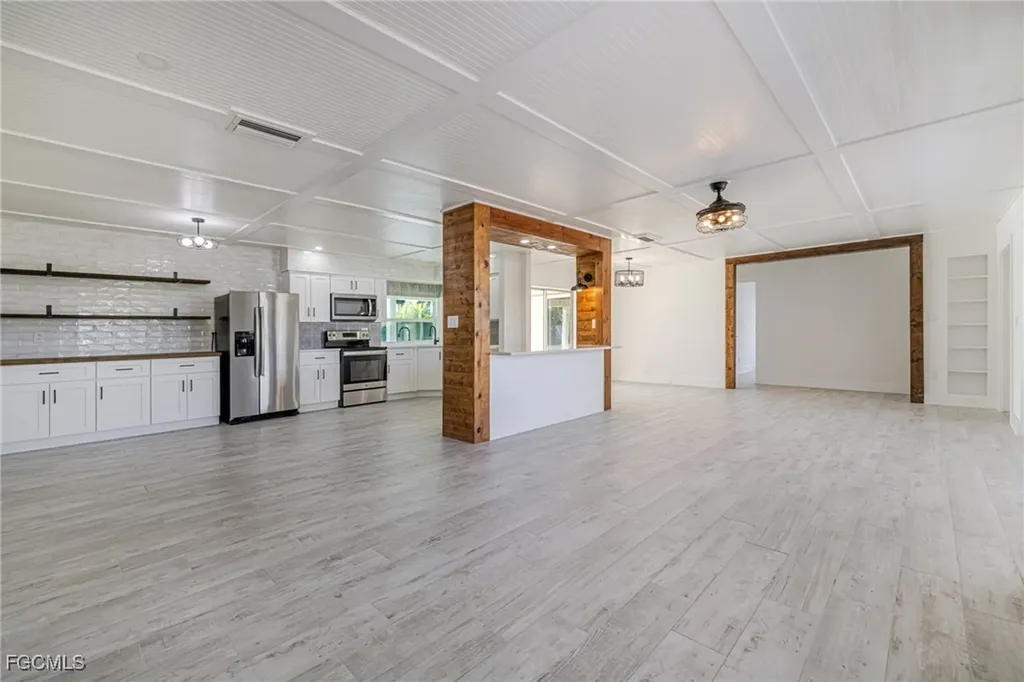 208 SE 43rd Terrace Cape Coral FL 33904