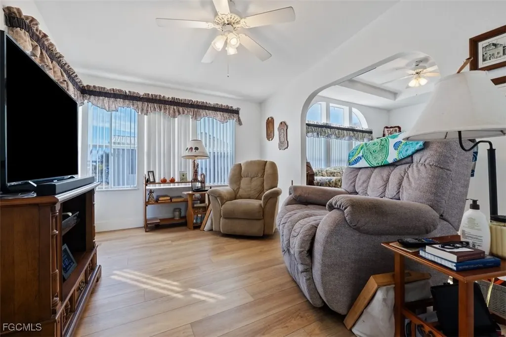 925 Yacht Club Way NW Moore Haven FL 33471