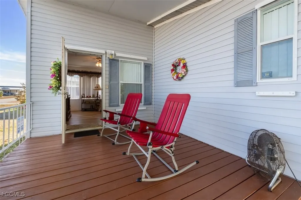 925 Yacht Club Way NW Moore Haven FL 33471