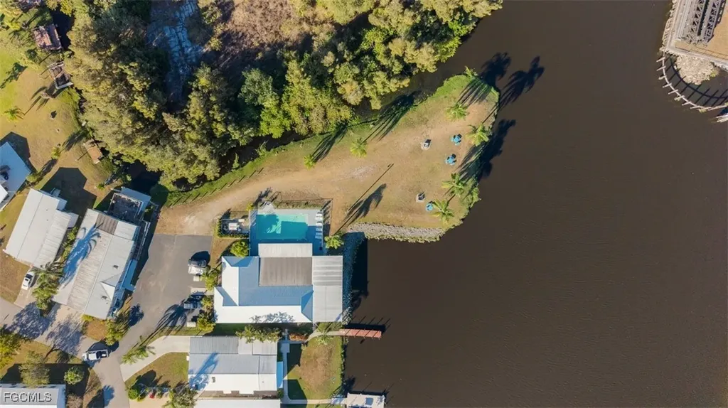 925 Yacht Club Way NW Moore Haven FL 33471