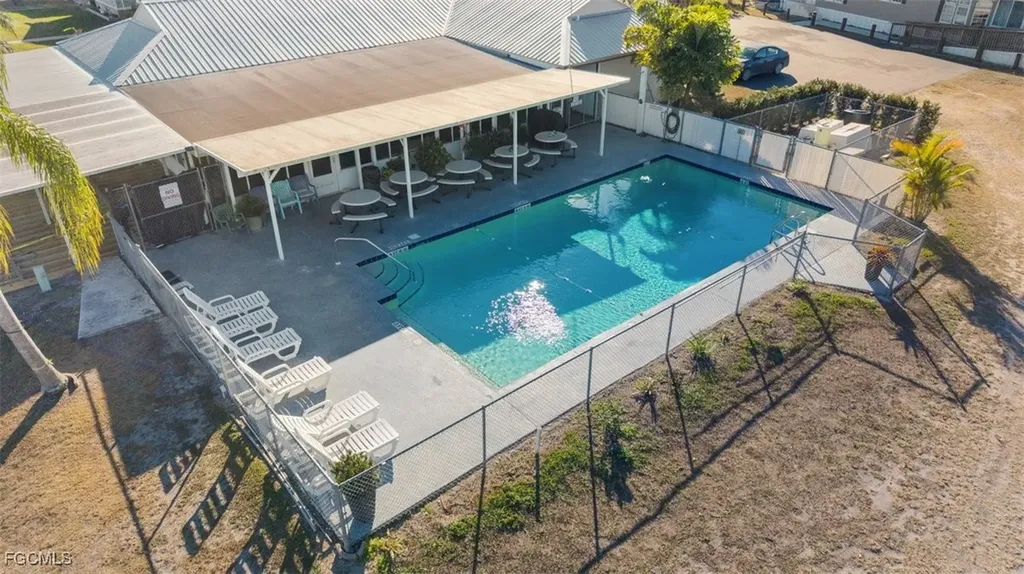 925 Yacht Club Way NW Moore Haven FL 33471