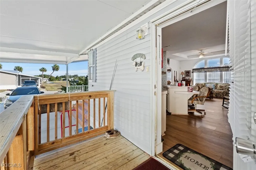 925 Yacht Club Way NW Moore Haven FL 33471