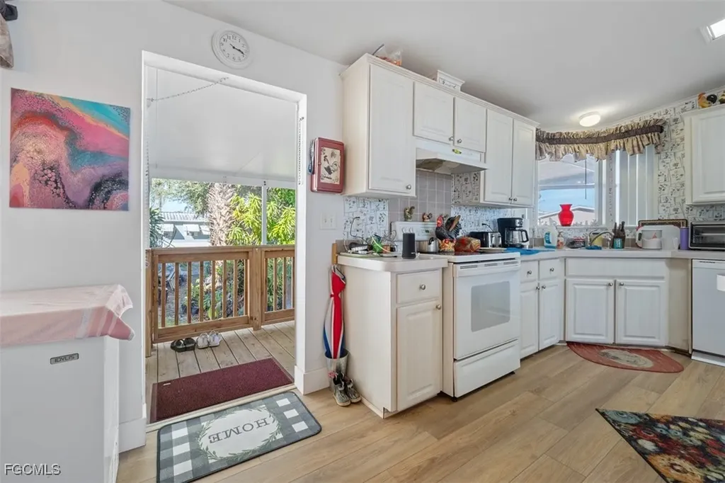 925 Yacht Club Way NW Moore Haven FL 33471