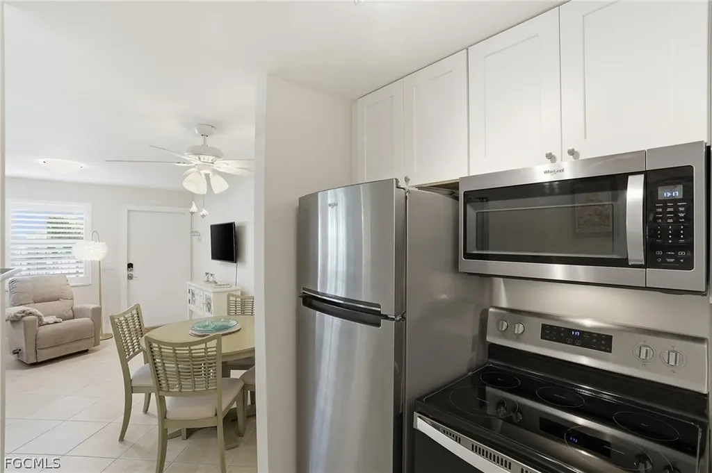 1295 Gulf Shore Boulevard S Naples FL 34102