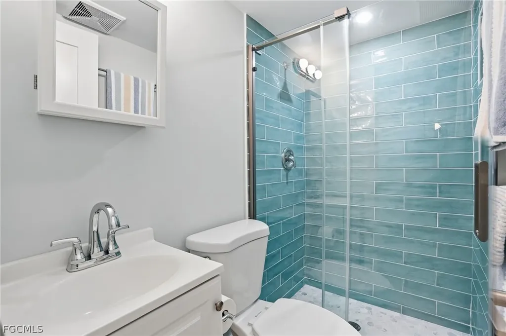 1295 Gulf Shore Boulevard S Naples FL 34102