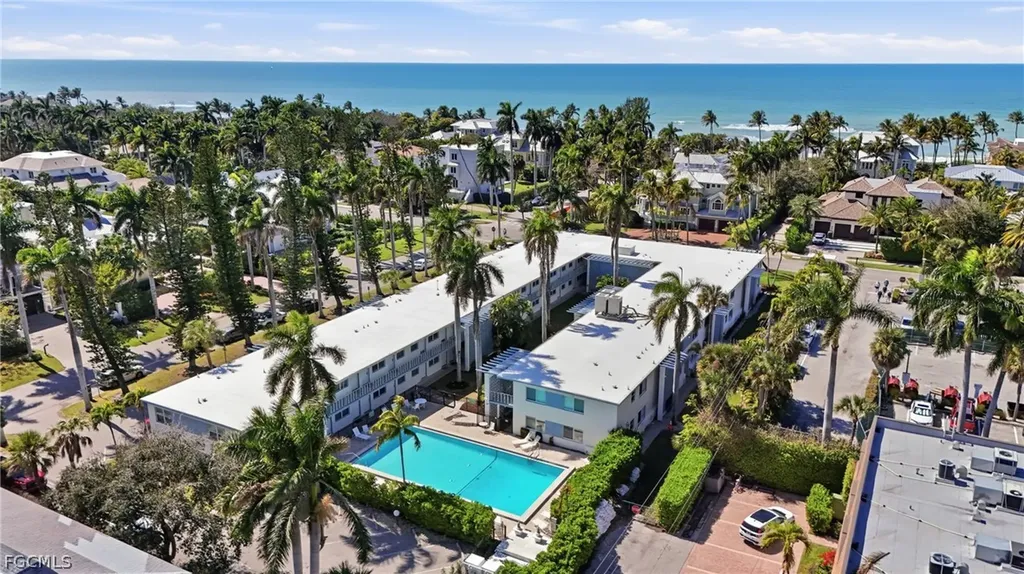 1295 Gulf Shore Boulevard S Naples FL 34102