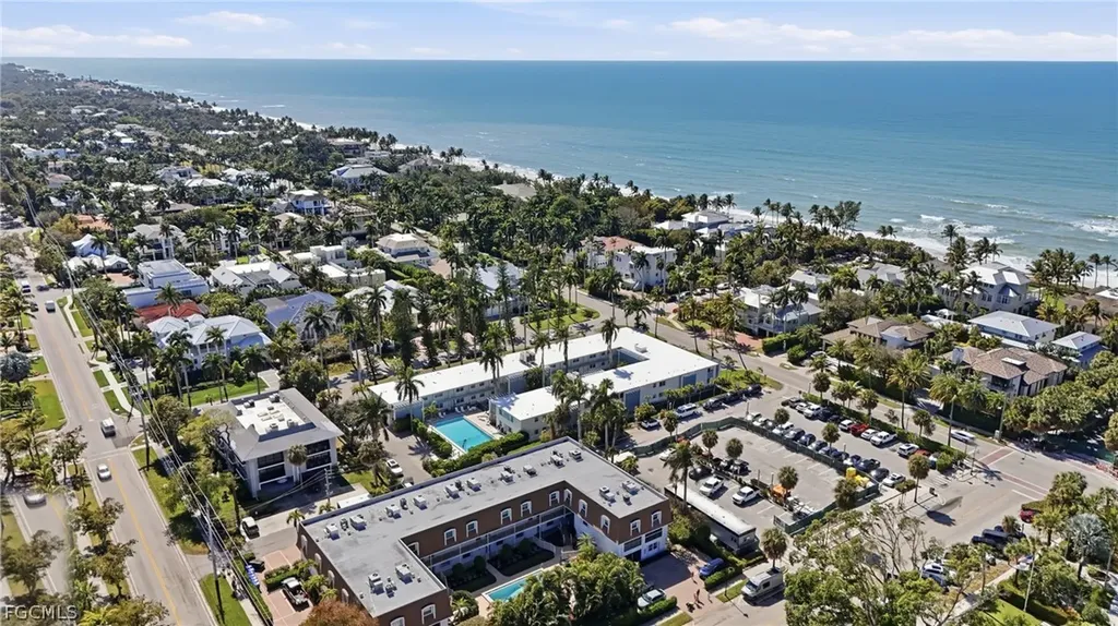 1295 Gulf Shore Boulevard S Naples FL 34102