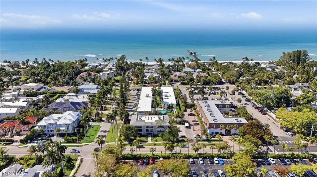 1295 Gulf Shore Boulevard S Naples FL 34102