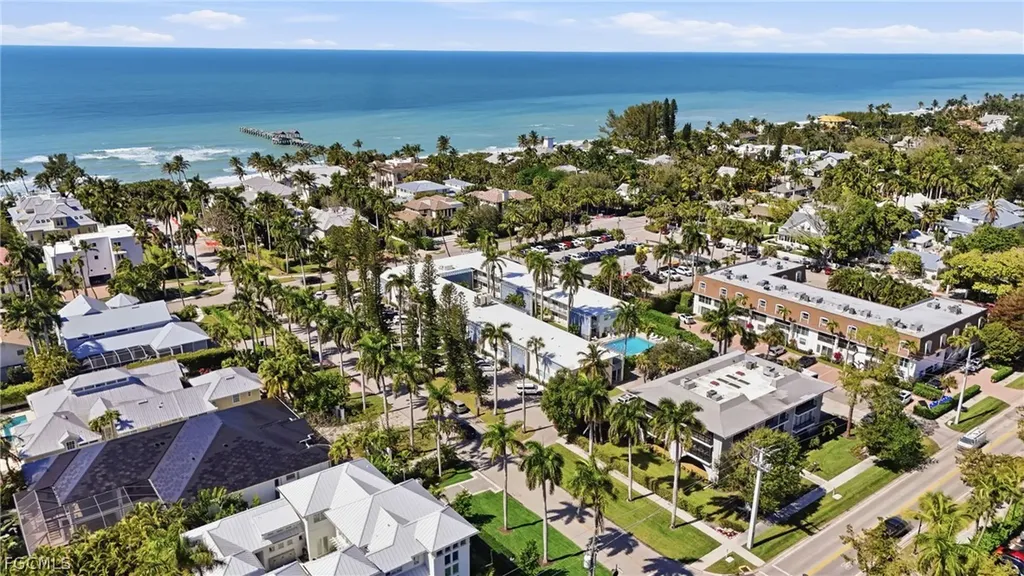 1295 Gulf Shore Boulevard S Naples FL 34102