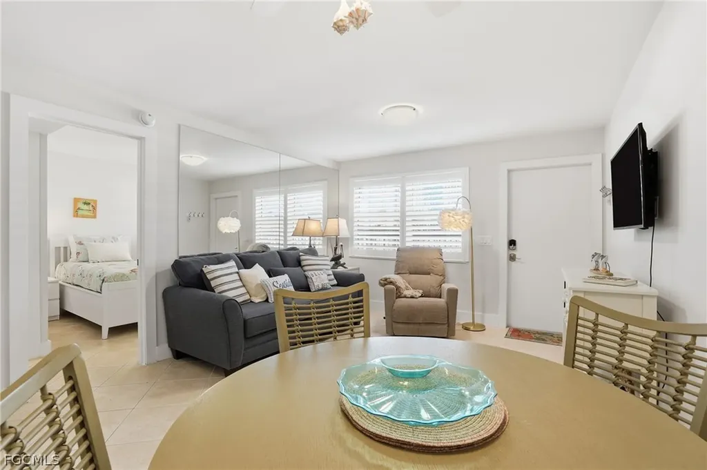 1295 Gulf Shore Boulevard S Naples FL 34102