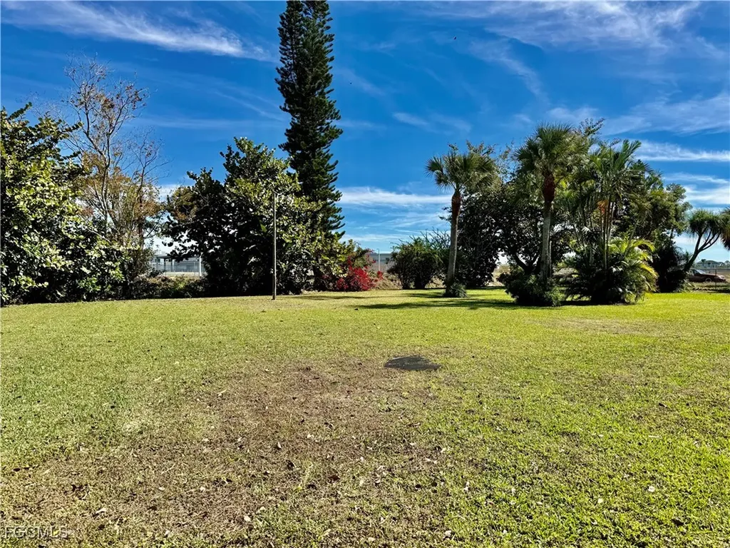 626 Linville Place Lehigh Acres FL 33936