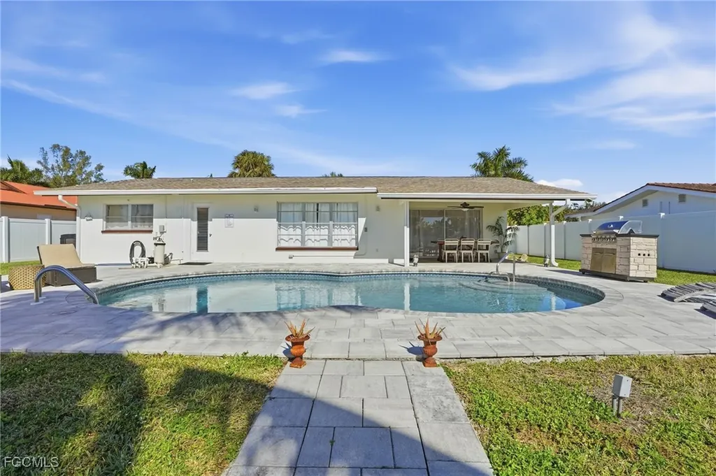 1432 Wellington Court Cape Coral FL 33904