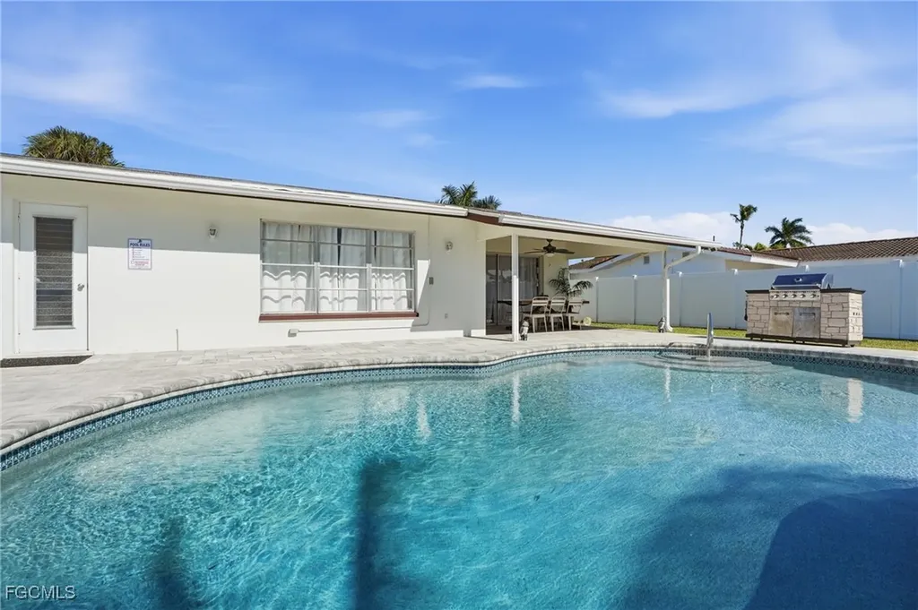 1432 Wellington Court Cape Coral FL 33904