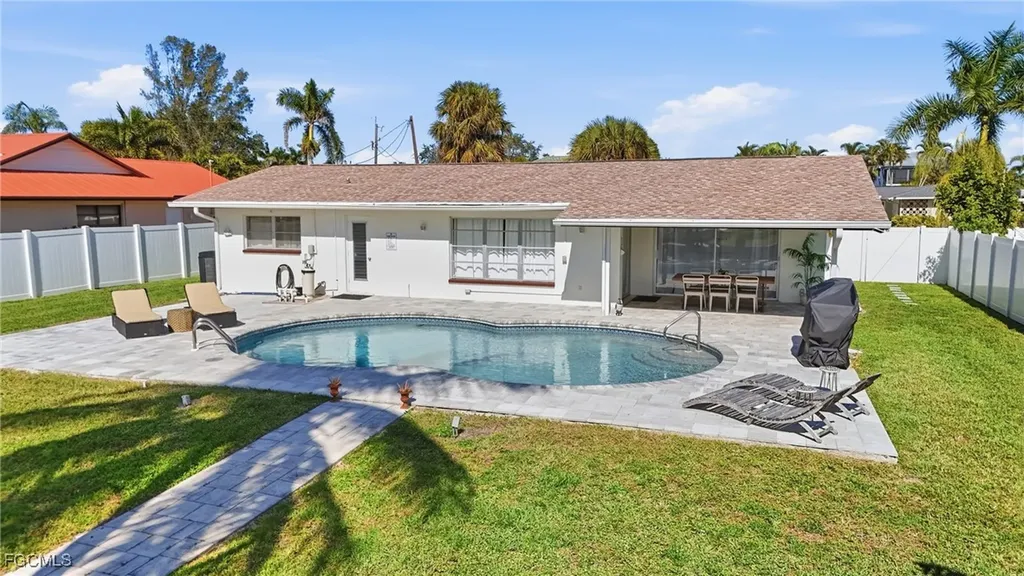 1432 Wellington Court Cape Coral FL 33904