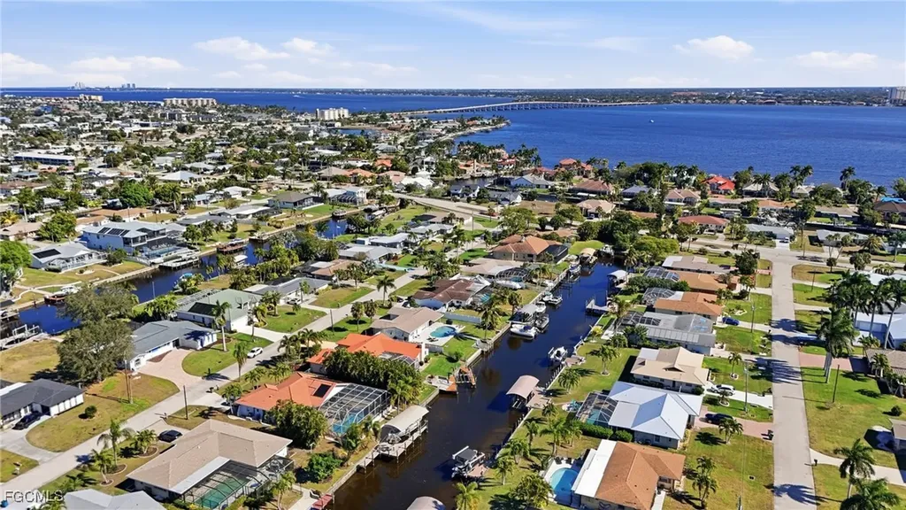 1432 Wellington Court Cape Coral FL 33904