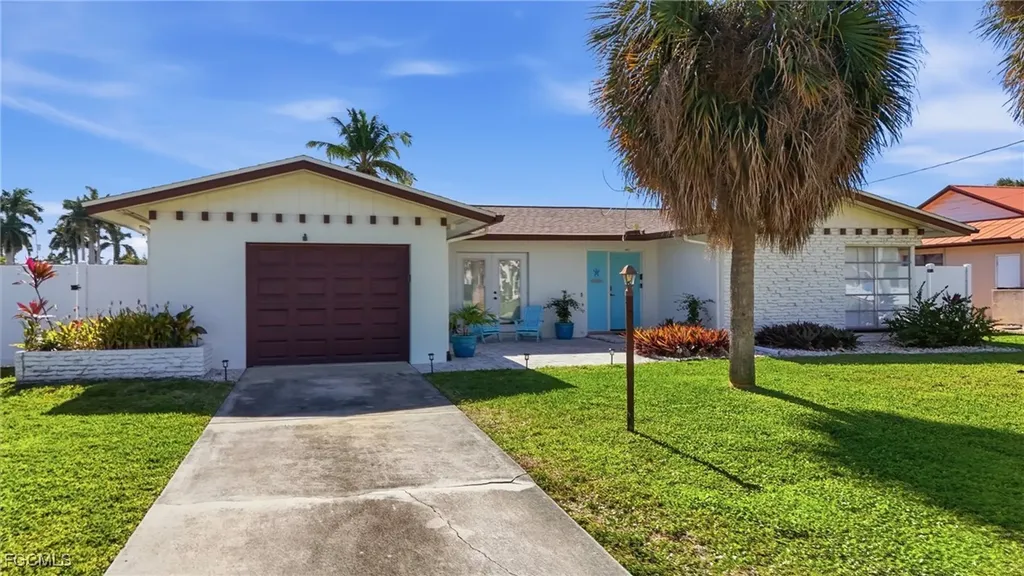 1432 Wellington Court Cape Coral FL 33904