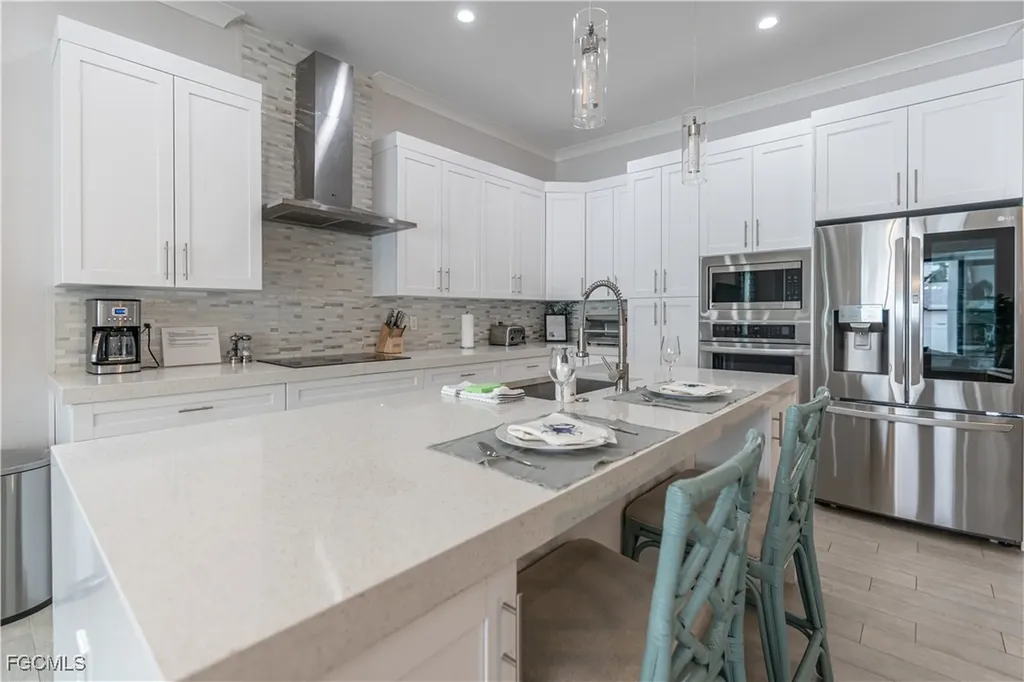 795 108th Avenue N Naples FL 34108