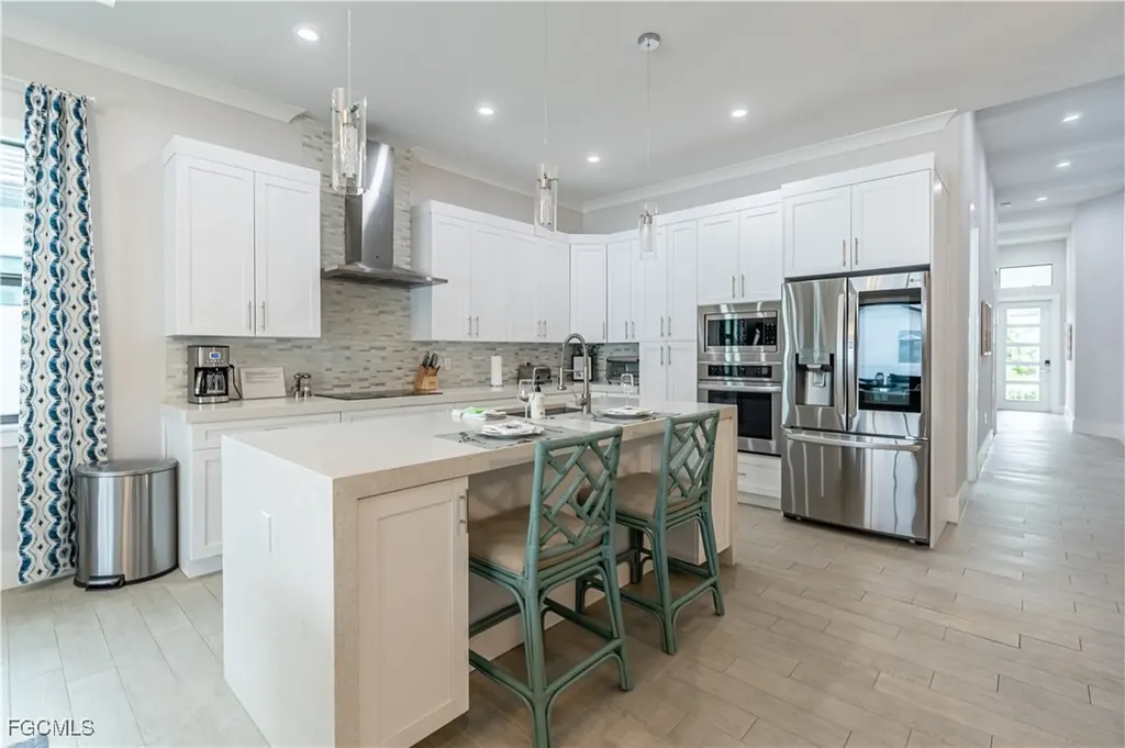 795 108th Avenue N Naples FL 34108