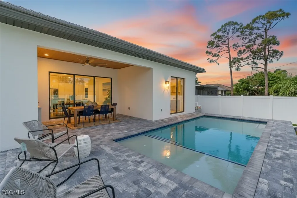 795 108th Avenue N Naples FL 34108