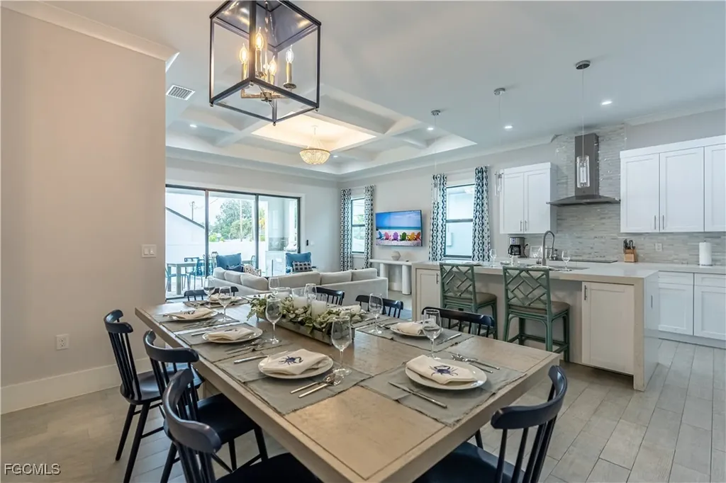 795 108th Avenue N Naples FL 34108