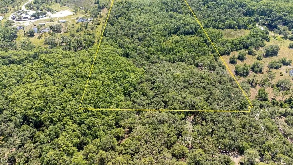 1 Catamount Road Labelle FL 33975