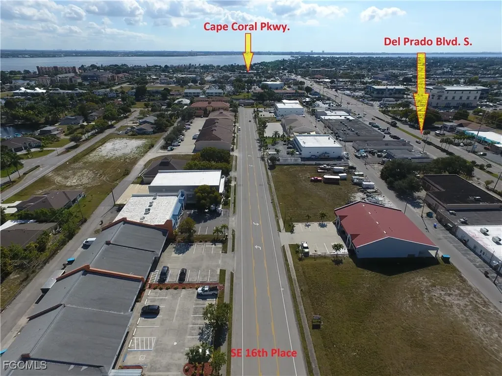 4427 SE 16th Place Cape Coral FL 33904