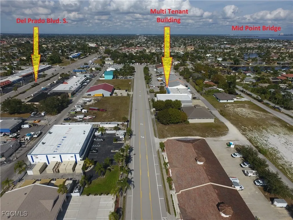 4427 SE 16th Place Cape Coral FL 33904