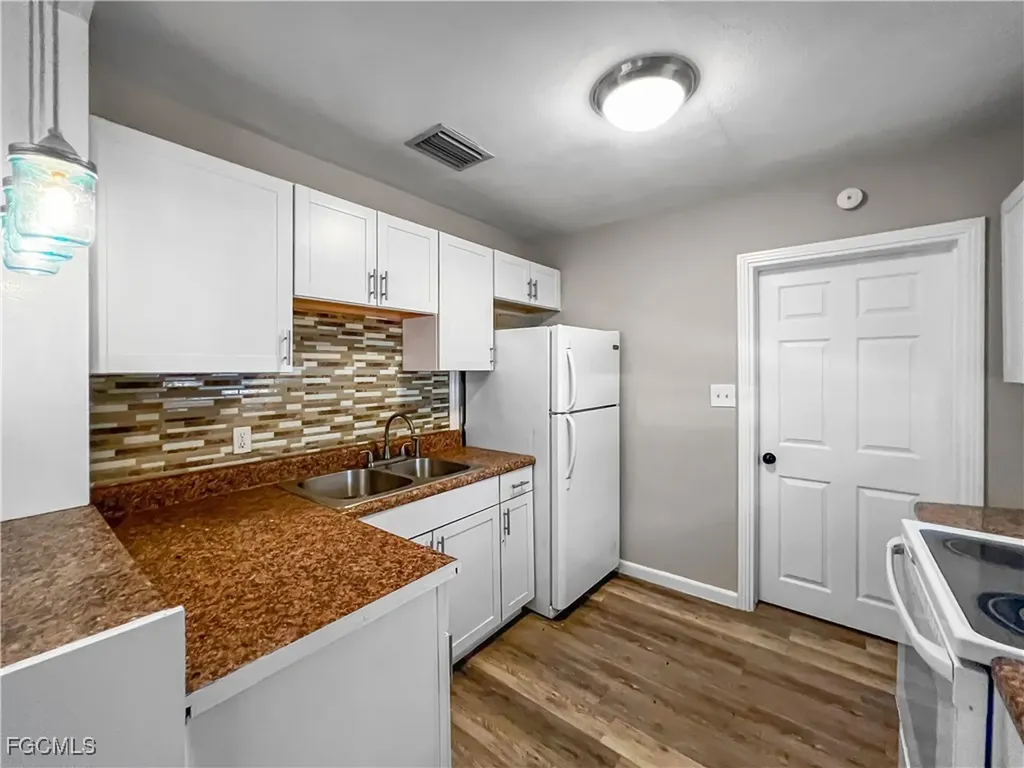1918 Grace Avenue Fort Myers FL 33901