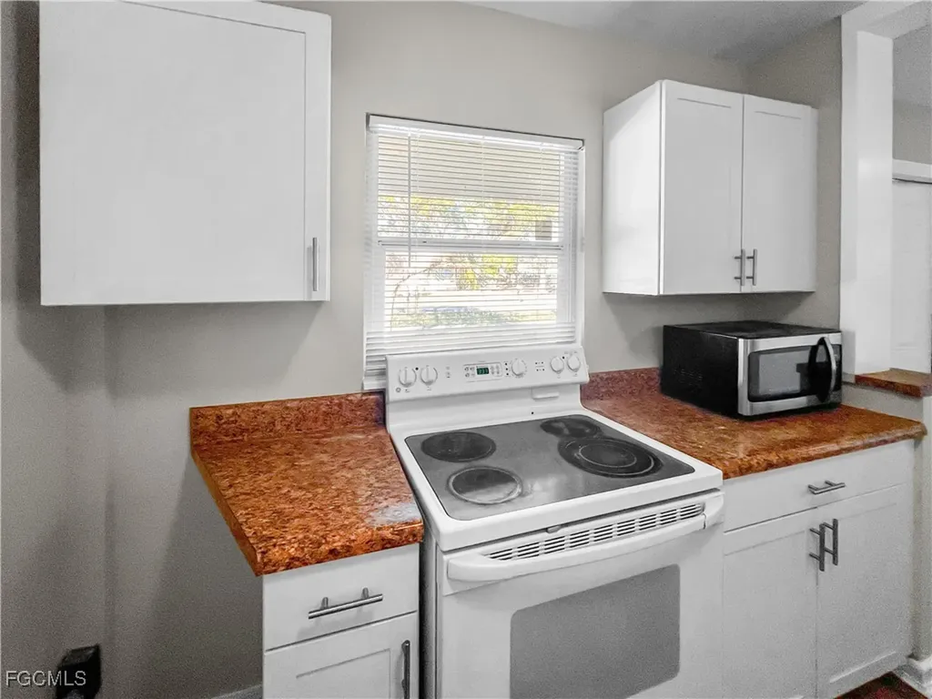 1918 Grace Avenue Fort Myers FL 33901