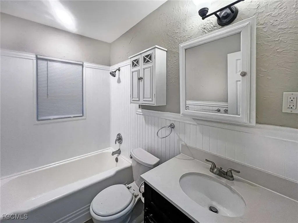 1918 Grace Avenue Fort Myers FL 33901