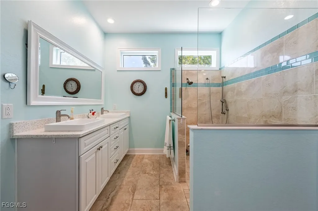 1309 NW 3rd Place Cape Coral FL 33993