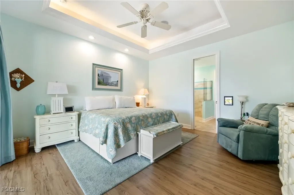 1309 NW 3rd Place Cape Coral FL 33993