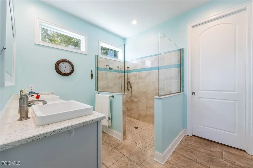 1309 NW 3rd Place Cape Coral FL 33993