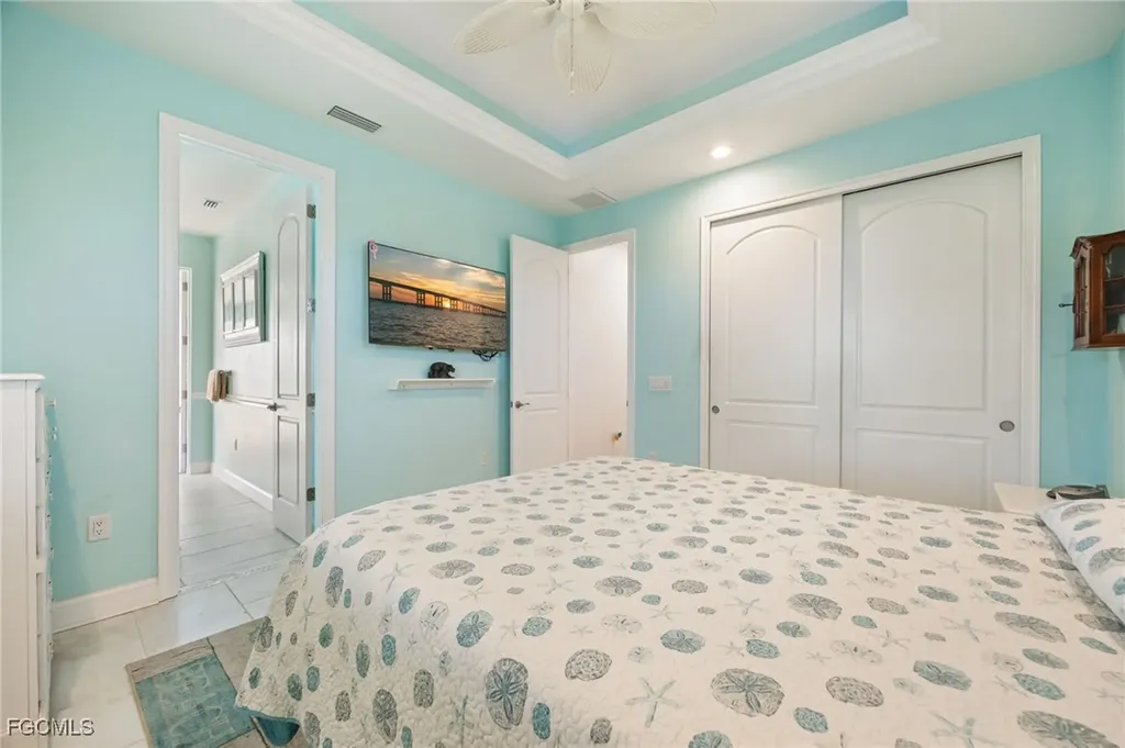 1309 NW 3rd Place Cape Coral FL 33993