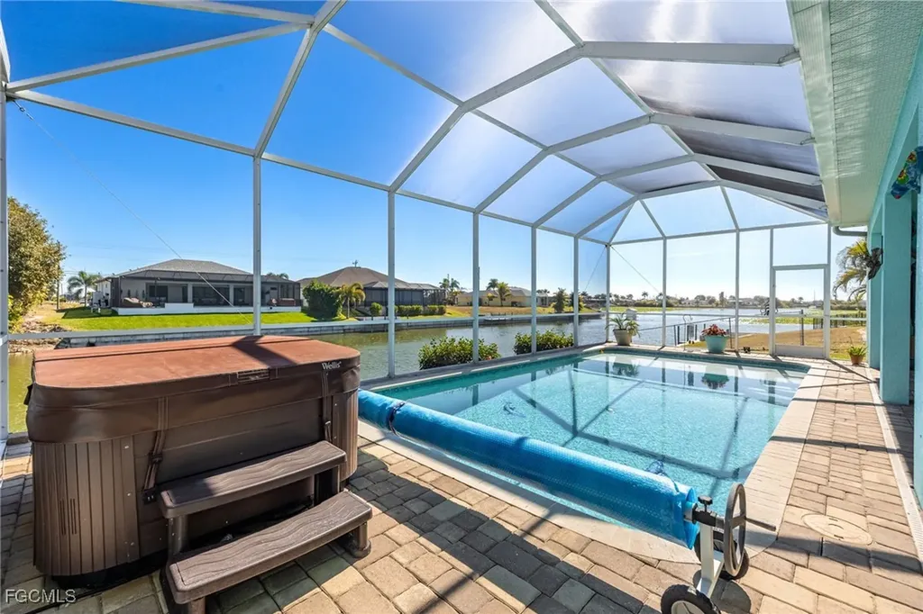 1309 NW 3rd Place Cape Coral FL 33993