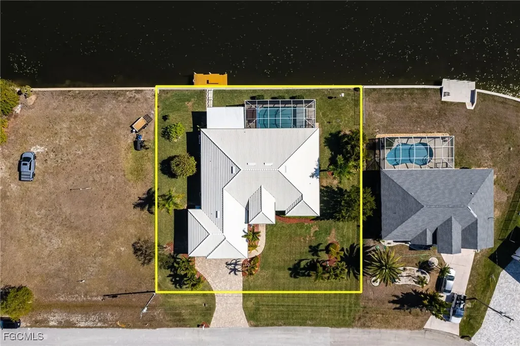 1309 NW 3rd Place Cape Coral FL 33993