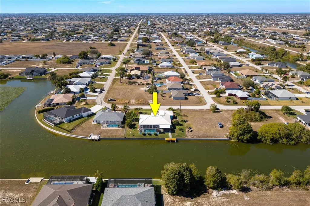 1309 NW 3rd Place Cape Coral FL 33993