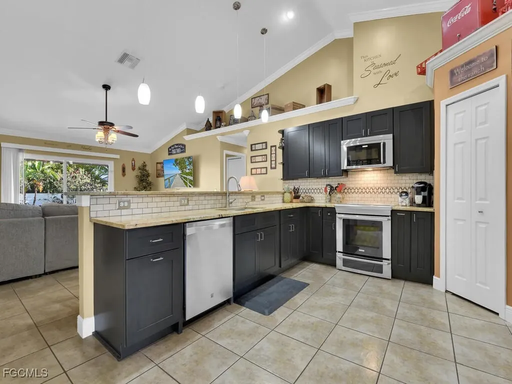 621 NW 28th Terrace Cape Coral FL 33993