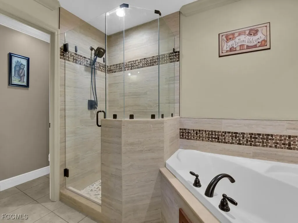 621 NW 28th Terrace Cape Coral FL 33993